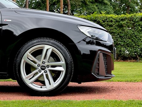 Audi A1 SPORTBACK TFSI S LINE 24