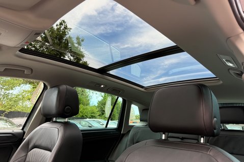 Volkswagen Tiguan SEL TSI BMT 4MOTION DSG - PANROOF - CARPLAY - FULL SERVICE HISTORY 3