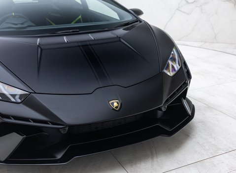 Lamborghini Huracan Tecnica 33
