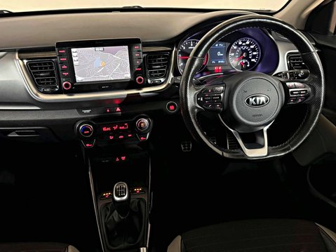 Kia Stonic CRDI FIRST EDITION 13