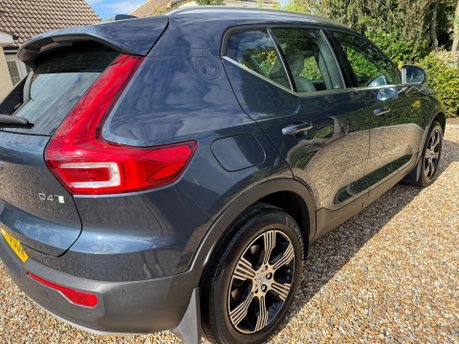 Volvo XC40 2.0 D4 Inscription Auto AWD Euro 6 (s/s) 5dr 8