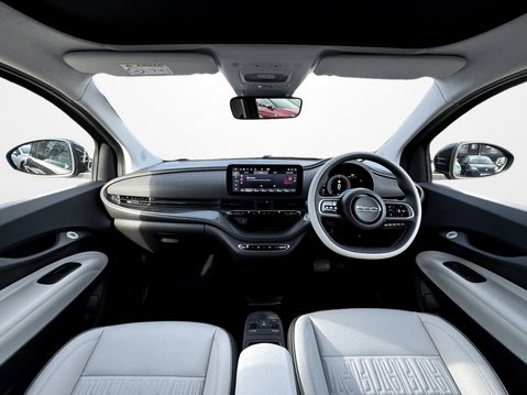 Fiat 500 87kW La Prima by Bocelli 42kWh 2dr Auto 17