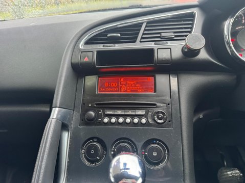 Peugeot 3008 1.6 e-HDi Active EGC Euro 5 (s/s) 5dr 9