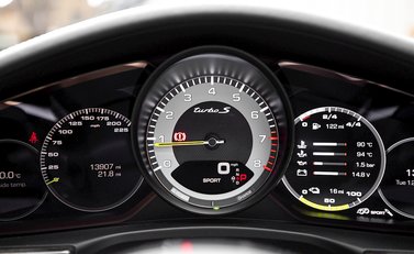 Porsche Panamera Turbo S E-Hybrid 18