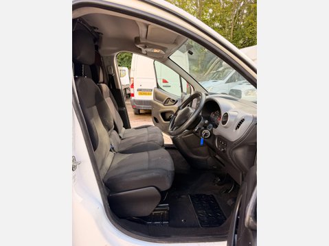 Peugeot Partner 1.6 BlueHDi 854 Professional Panel Van 5dr Diesel Manual L1 (112 g/km, 97.6 27