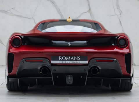 Ferrari 488 Pista 8
