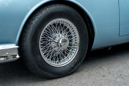 Jaguar Mark II Fixed Head Coupé 10