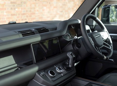 Land Rover Defender 110 X P400 19