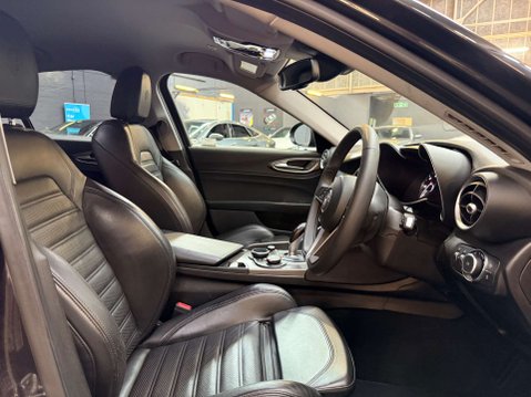 Alfa Romeo Giulia 2.1 Giulia Speciale TD Auto 4dr 41