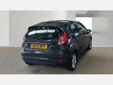 Ford Fiesta 1.0T EcoBoost Zetec Euro 5 (s/s) 5dr 5