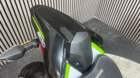 Kawasaki Z900 2019 69 PLATE FULL AKRAPOVIC ONLY 15K STUNNING NAKED BIKE 39