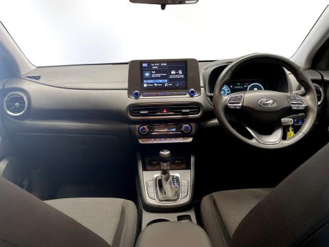 Hyundai KONA 1.6 h-GDi SE Connect SUV 5dr Petrol Hybrid DCT Euro 6 (s/s) (141 ps) Air Co 19
