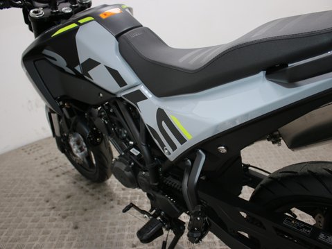 Benelli BKX 125 S 26