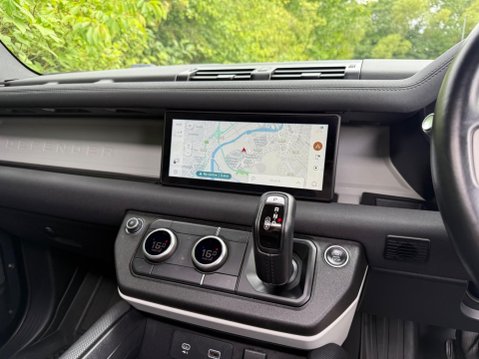 Land Rover Defender 3.0 D250 MHEV X-Dynamic S Auto 4WD Euro 6 (s/s) 3dr 25
