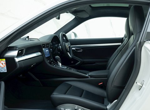 Porsche 911 (991.2) Carrera 4S 13