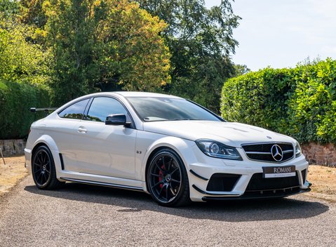 Mercedes-Benz C63 AMG Black Series 2