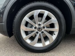 Volkswagen T-Roc 1.5 T-Roc Match TSI S-A 5dr 13