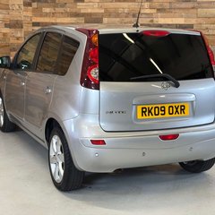 Nissan Note 1.6 16V Tekna Hatchback 5dr Petrol Auto Euro 4 (110 ps) 2