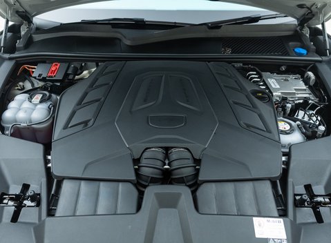 Porsche Cayenne TURBO E-HYBRID 43