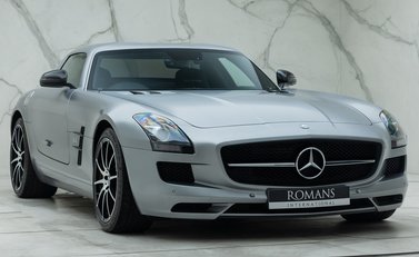Mercedes-Benz SLS AMG GT 11
