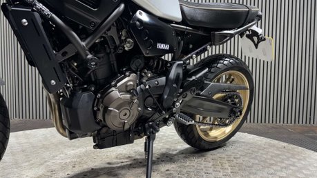 Yamaha XSR700 700 XTRIBUTE 2020 ONLY 5K AKRAPOVIC EXHAUST MODERN RETRO A2 45