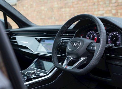 Audi SQ7 TDI Vorsprung 11