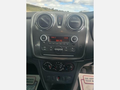 Dacia Sandero Stepway 0.9 TCe Essential Euro 6 (s/s) 5dr 26