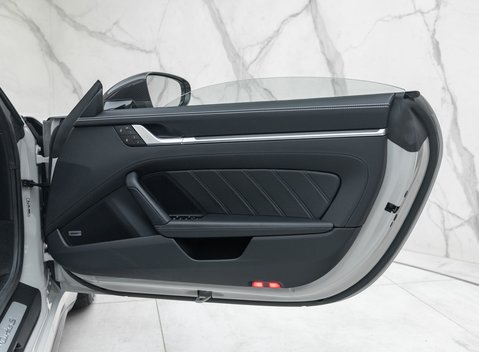 Porsche 911 Turbo S Cabriolet (992) 16