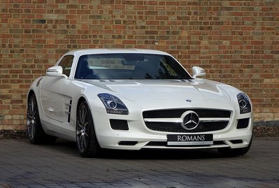 Mercedes-Benz SLS AMG