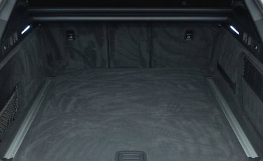 Audi RS6 Avant Carbon Black 35