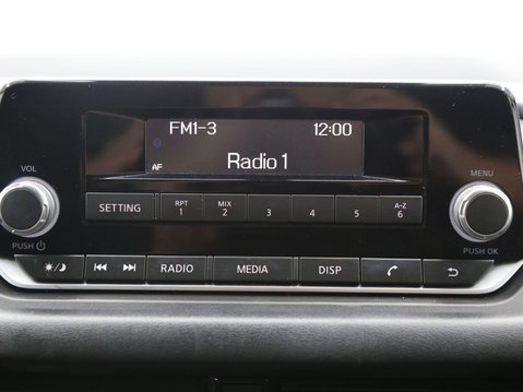 Nissan Qashqai 1.3 DIG-T MHEV Visia Euro 6 (s/s) 5dr 15