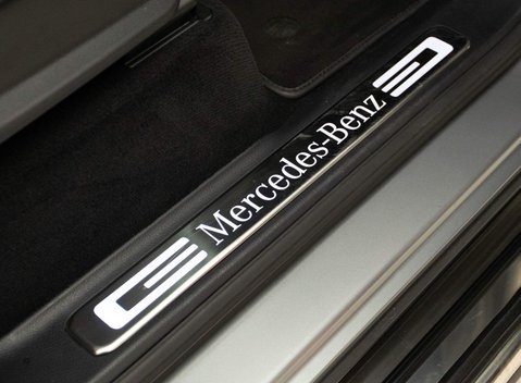 Mercedes-Benz G Series G 350 D 4MATIC AMG LINE PREMIUM 18