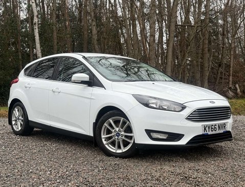Ford Focus 1.0 Focus Zetec 5dr 1