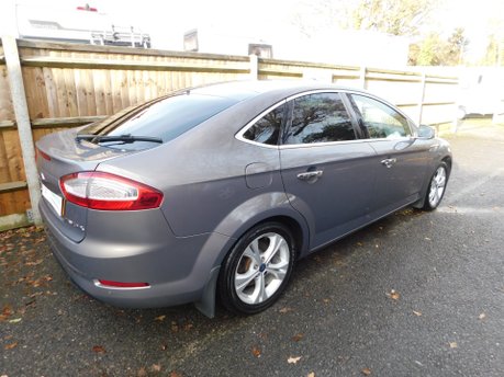 Ford Mondeo 2.0 TITANIUM X BUSINESS EDITION TDCI 5 Dr 4