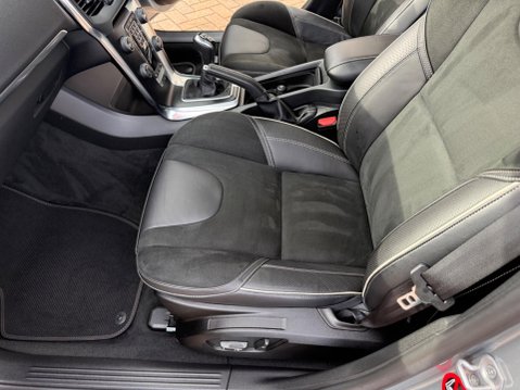 Volvo V40 1.6 T3 R-Design Nav Euro 5 (s/s) 5dr 43