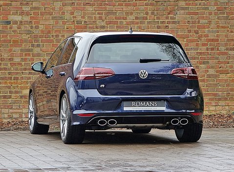Volkswagen Golf R 3