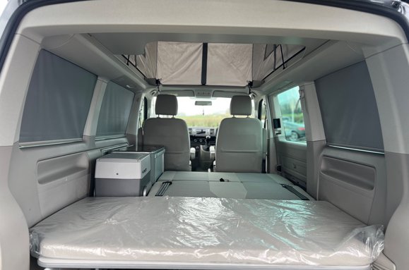 Volkswagen California BEACH 2.0 TDI AUTO CAMPERVAN 50