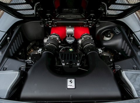 Ferrari 458 Spider 31