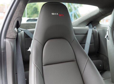 Porsche 911 (991) 50th Anniversary Edition 13