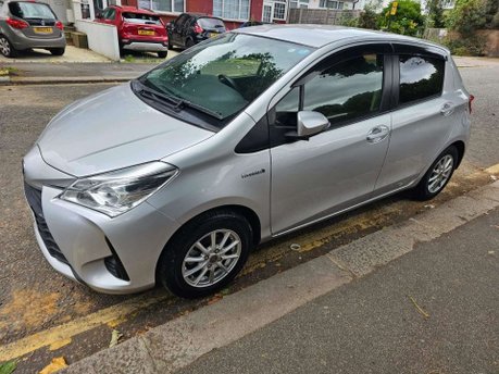 Toyota Yaris 1.5 VVT-h Icon Tech E-CVT Euro 6 (s/s) 5dr 23