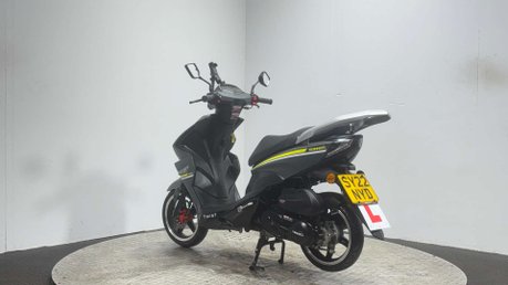 Sinnis Twist 2022 1K 50CC SCOOTER LEARNER BIKE NEW MOT SERVICED 6