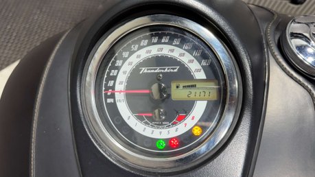Triumph Thunderbird STORM 2012 21K LONG MOT BIG CC CRUISER TWIN 1700CC 12