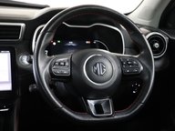 MG ZS TROPHY 48
