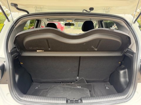 Hyundai i10 1.2 Premium SE Euro 6 5dr 28