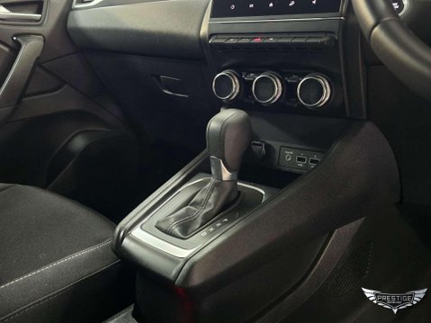 Renault Captur 1.3 TCe Iconic EDC Euro 6 (s/s) 5dr 25