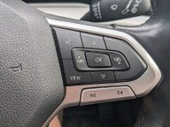 Volkswagen Golf LIFE TSI 15