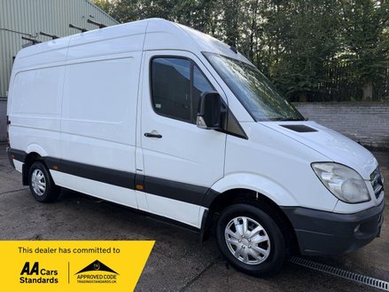 Mercedes-Benz Sprinter 2.1 213 CDi BlueEFFICIENCY Panel Van 4dr Diesel Manual RWD L2 (200 g/km, 12