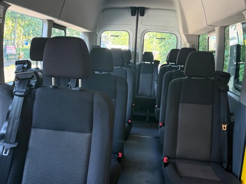 Ford Transit 2.2 TDCi 460 HDT L4 H3 4dr (18 seats) 15
