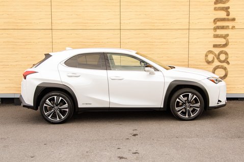 Lexus Ux 250H 8