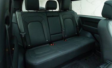 Land Rover Defender 90 V8 P525 17